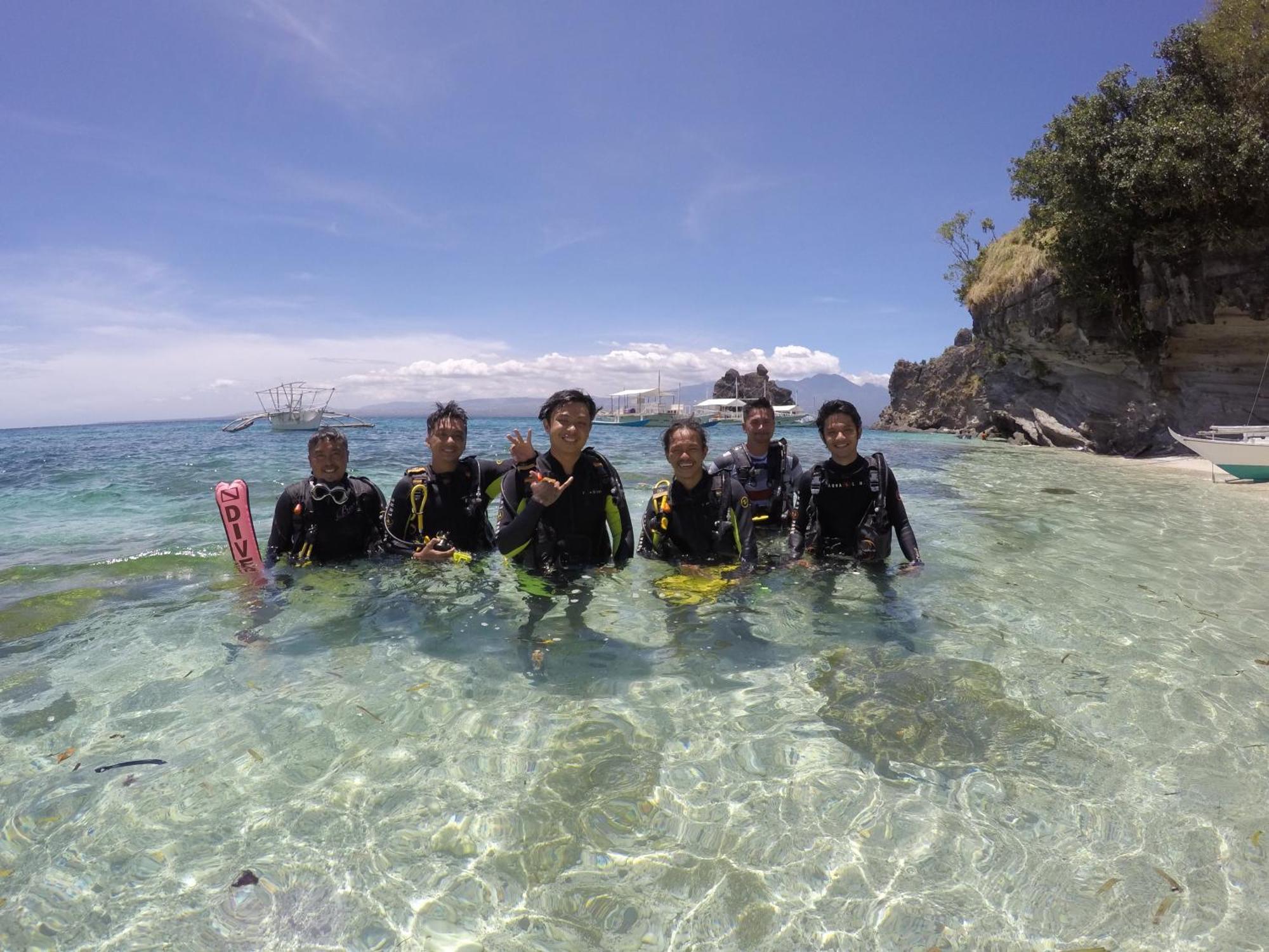 Liberty'S Lodge And Diving - Apo Island 杜马格特 外观 照片