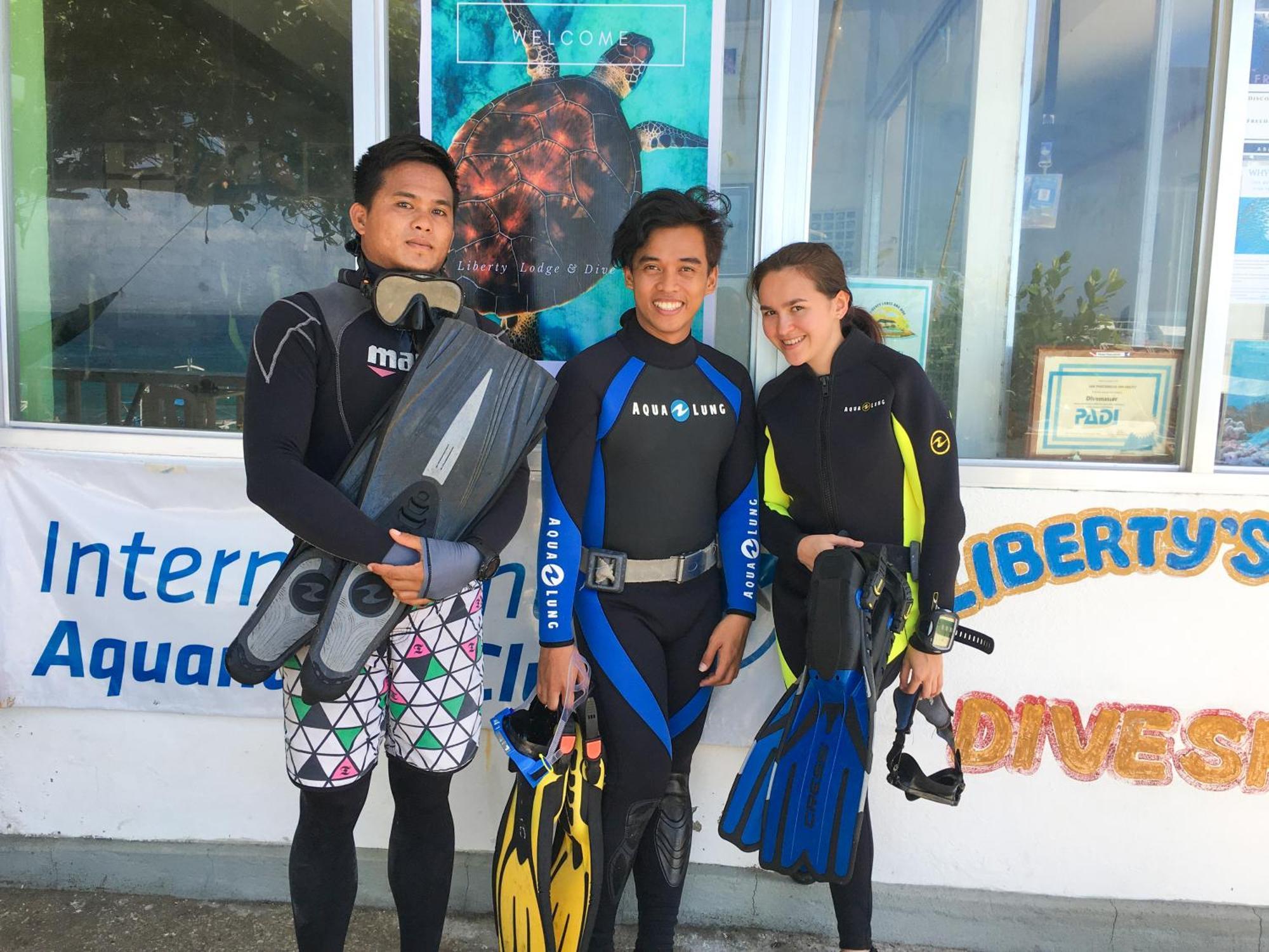 Liberty'S Lodge And Diving - Apo Island 杜马格特 外观 照片