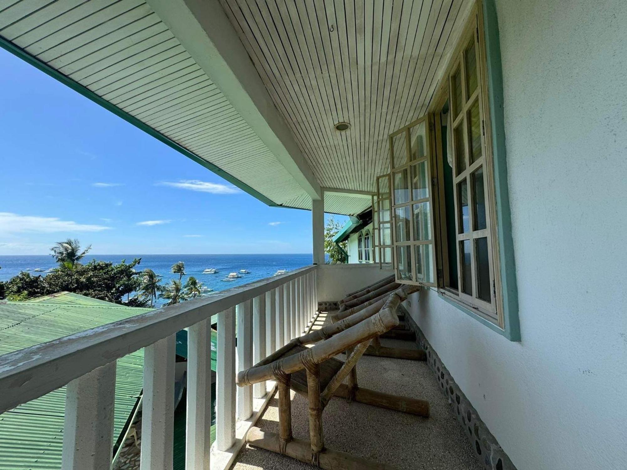 Liberty'S Lodge And Diving - Apo Island 杜马格特 外观 照片